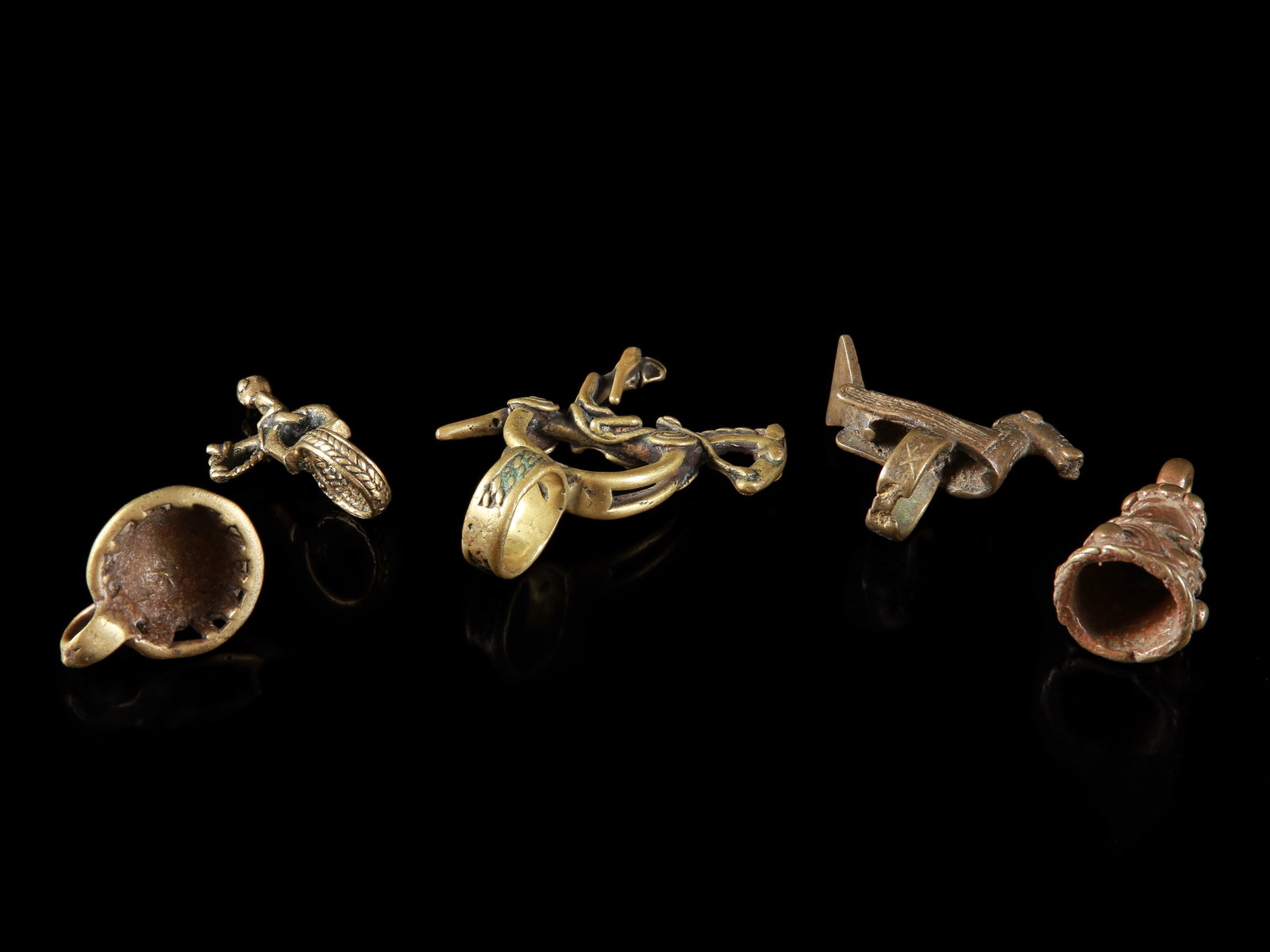 5 figurative Bronze Miniatures - 4