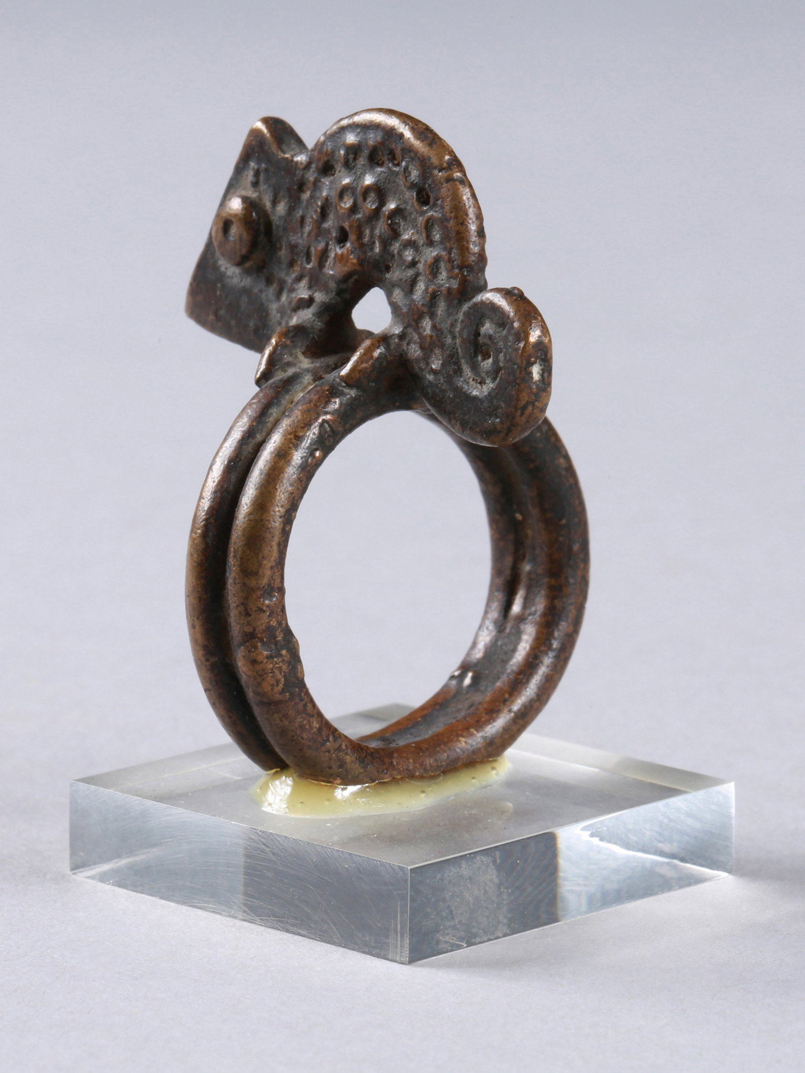 A Lobi Ring - 8