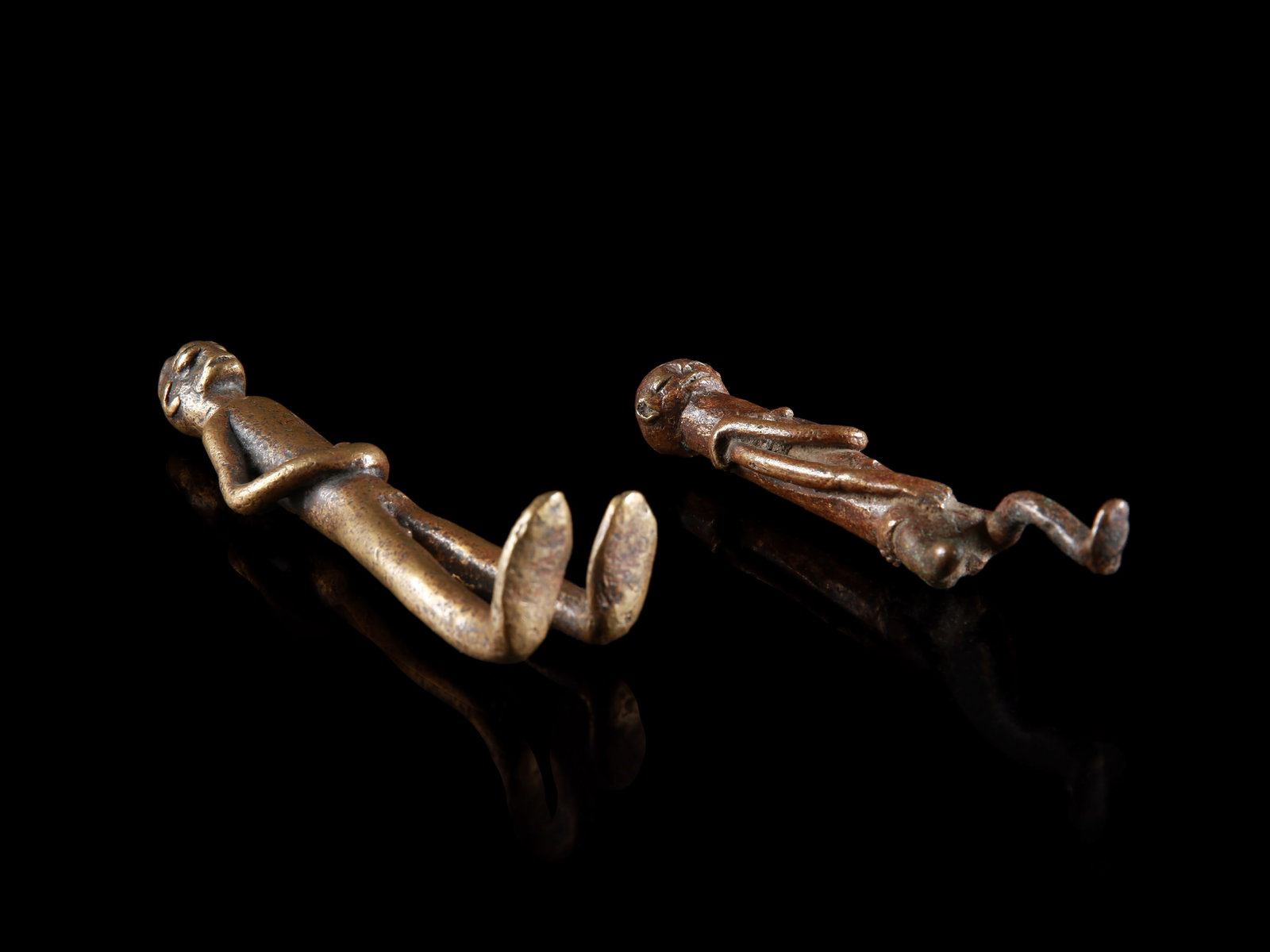 5 figurative Bronze Miniatures - 4