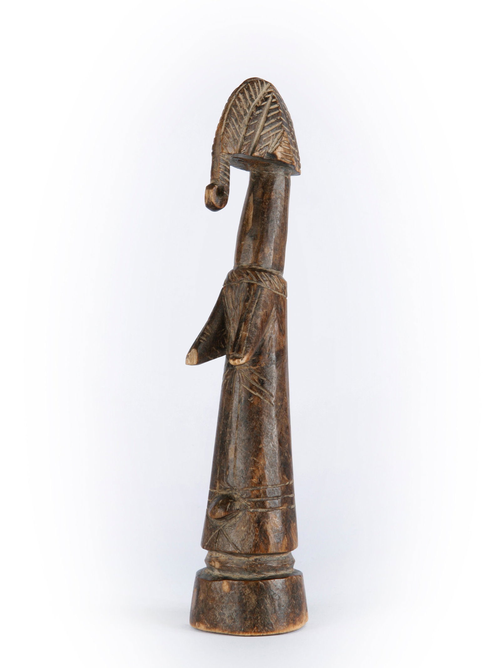 A Mossi Fertility Doll, "biiga": Fruchtbarkeits-Figur, "biiga" Mossi. Burkina Faso Ohne Sockel / without base Holz. H 25,5 cm. Provenienz: - Schweizer Privatsammlung, Zürich. - Hammer Auktionen, Basel, 28.03.2018, Lot 16. -