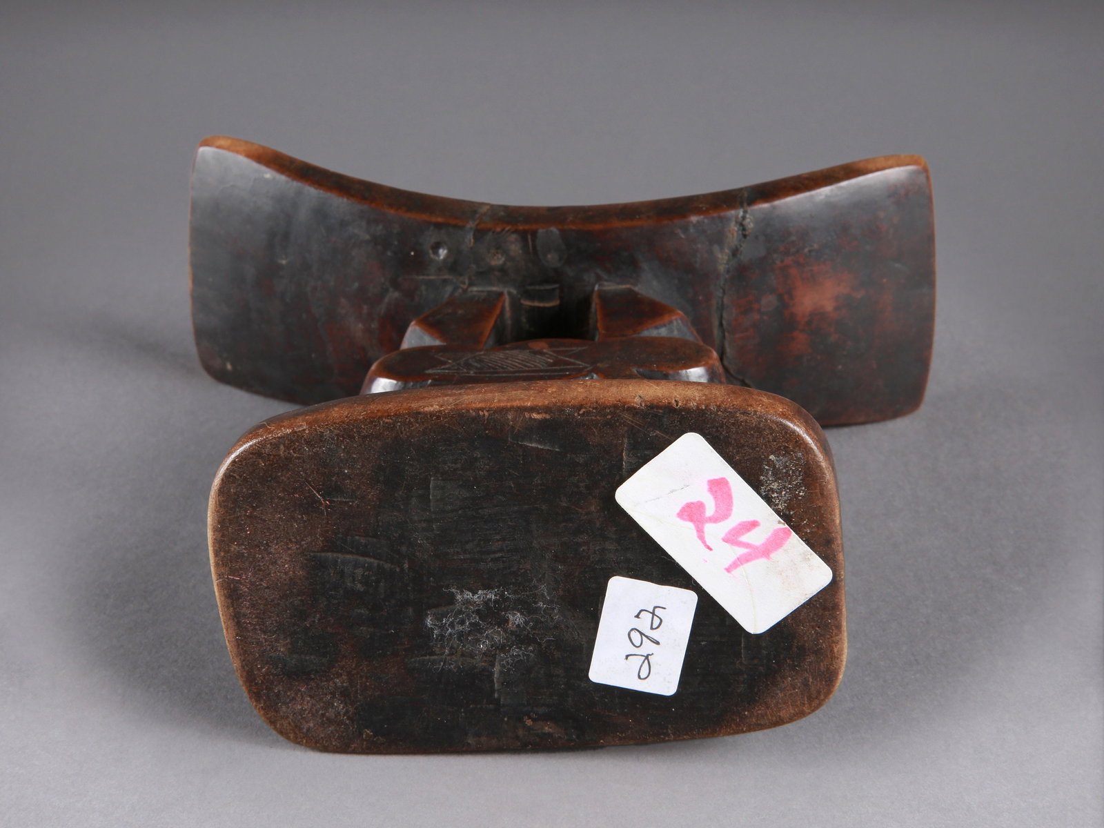 A Shona Headrest, "mutsago" - 10