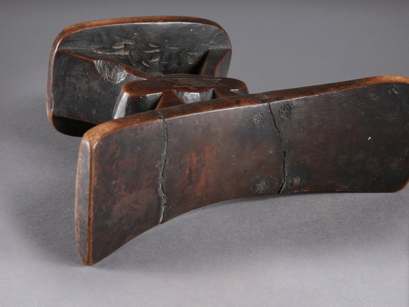 A Shona Headrest, "mutsago" - 11