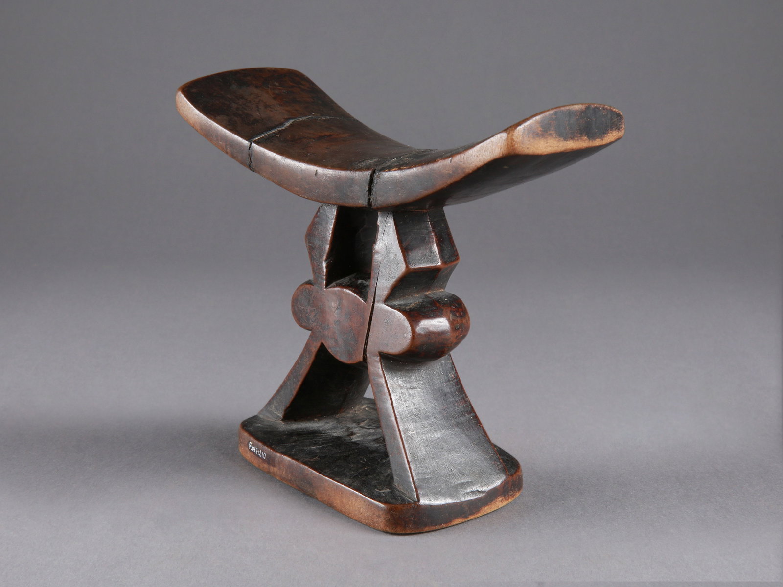 A Shona Headrest, "mutsago" - 6