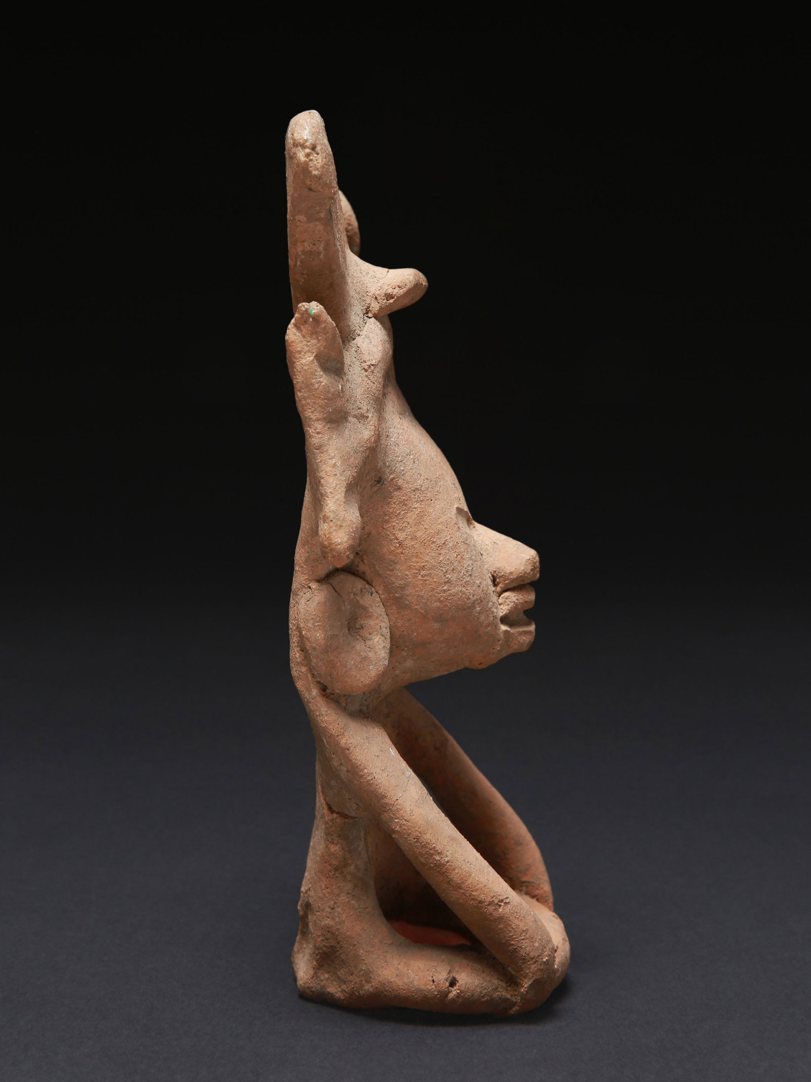 A Veracruz seated Figure - 5