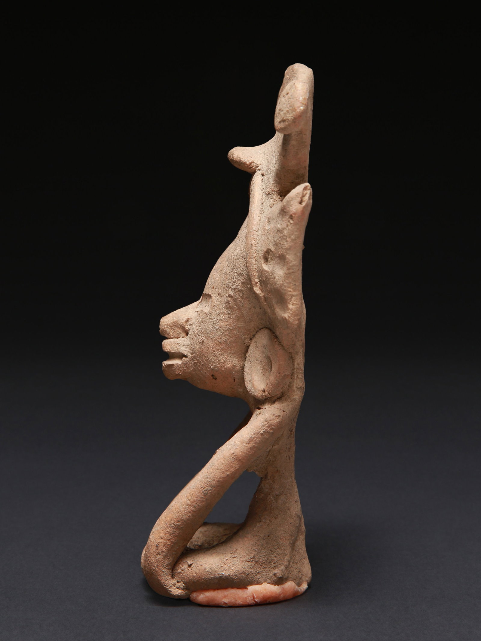 A Veracruz seated Figure - 9