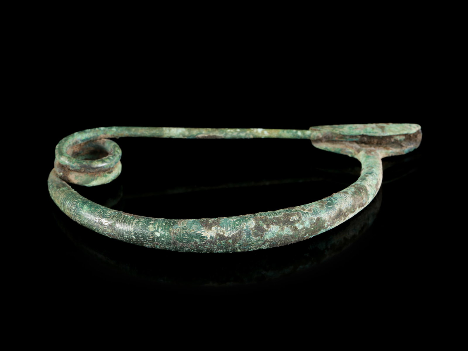 An Italic Arched Brooch - 4
