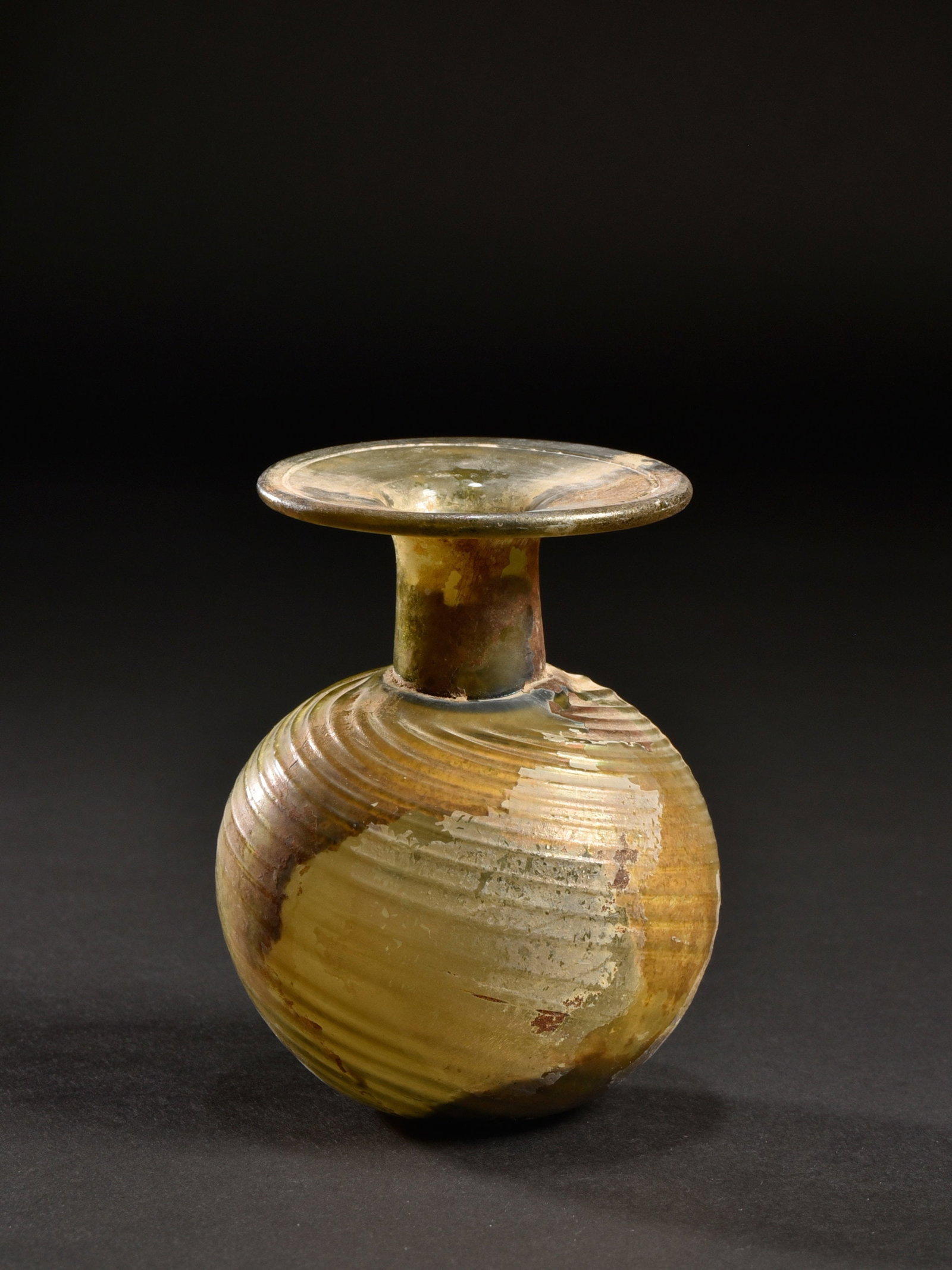 A Ribbed Sprinkler Flask - 3
