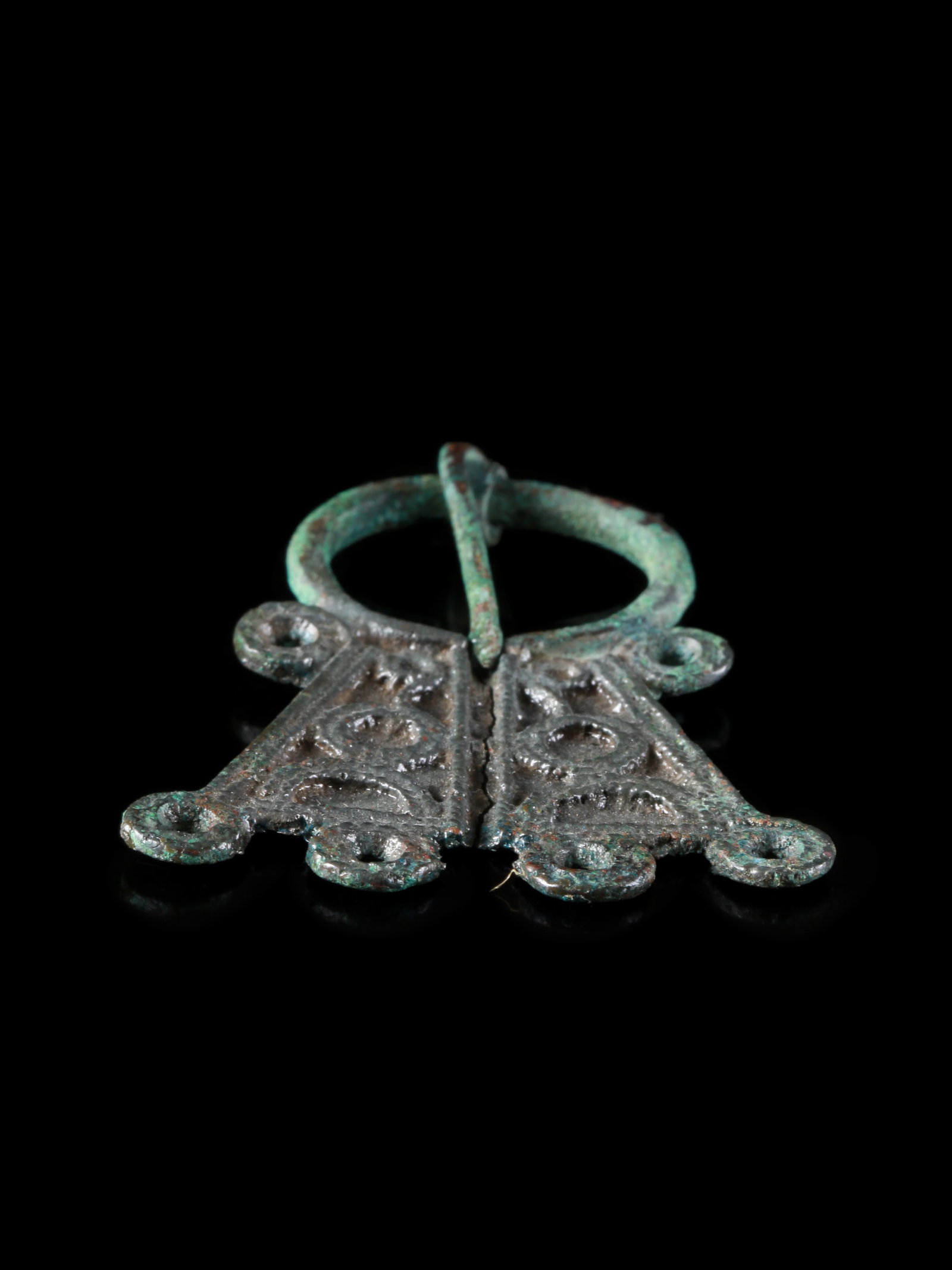 A Viking-era Ring Brooch - 3