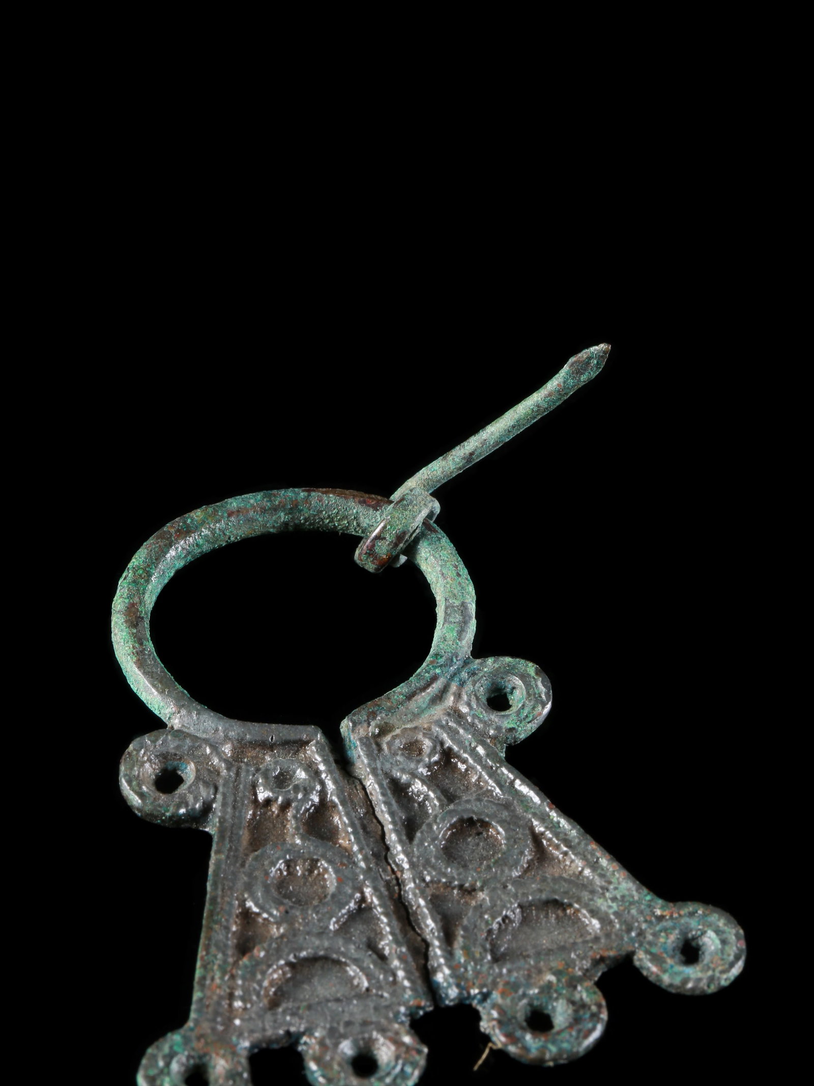 A Viking-era Ring Brooch - 5