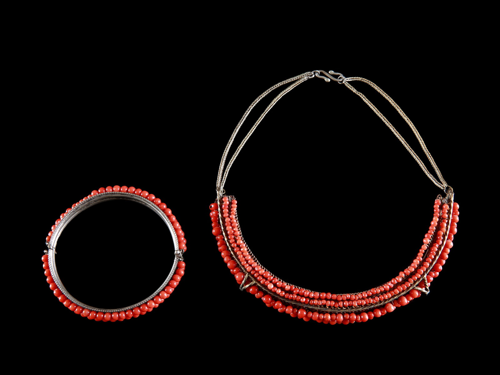 A Sardinian Coral Necklace and a Bracelet (1 of 5)