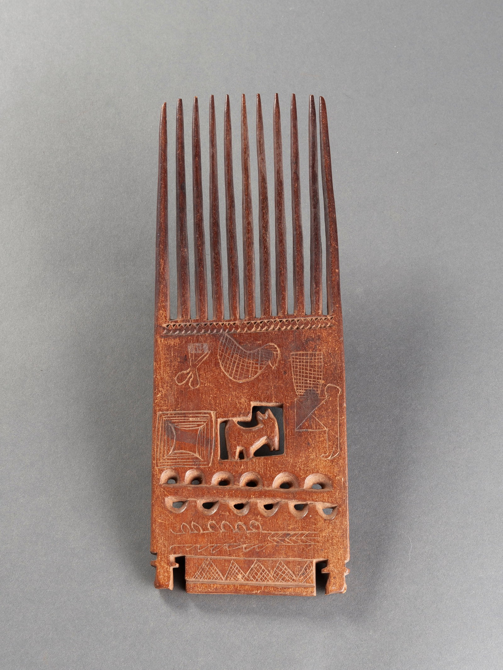 4 Akan Combs - 5