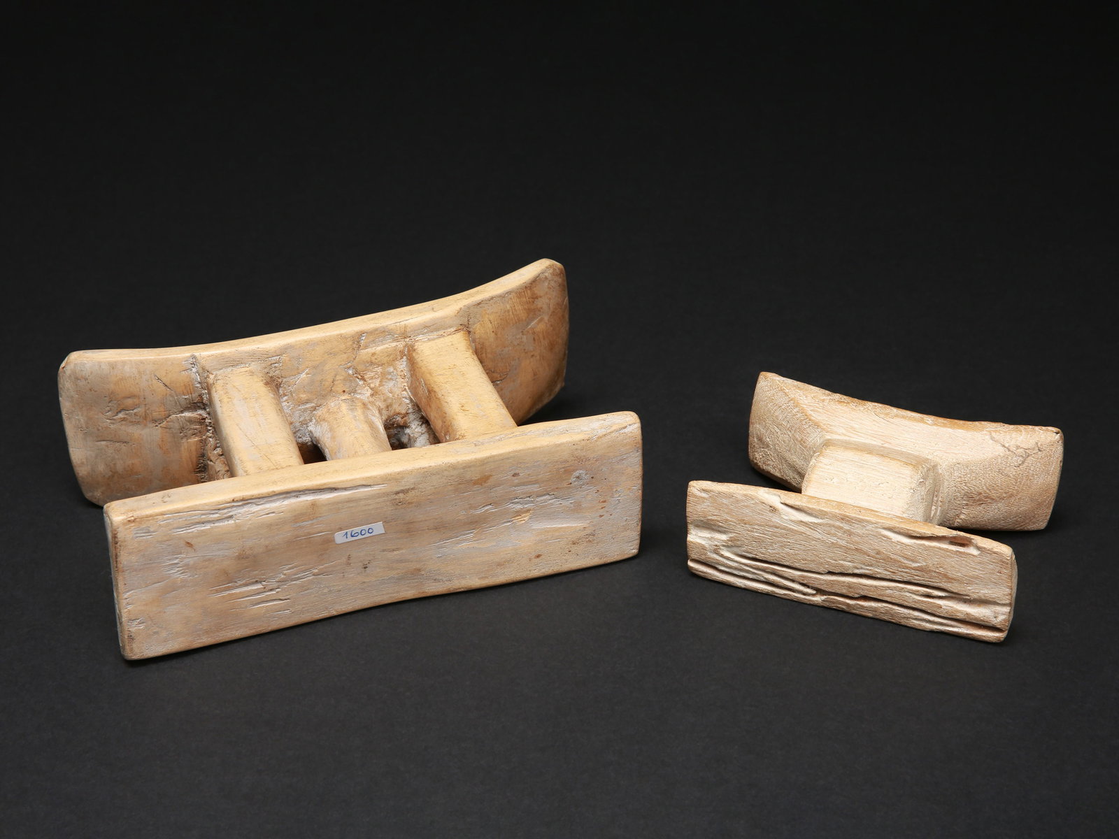2 Akan Figures - 12