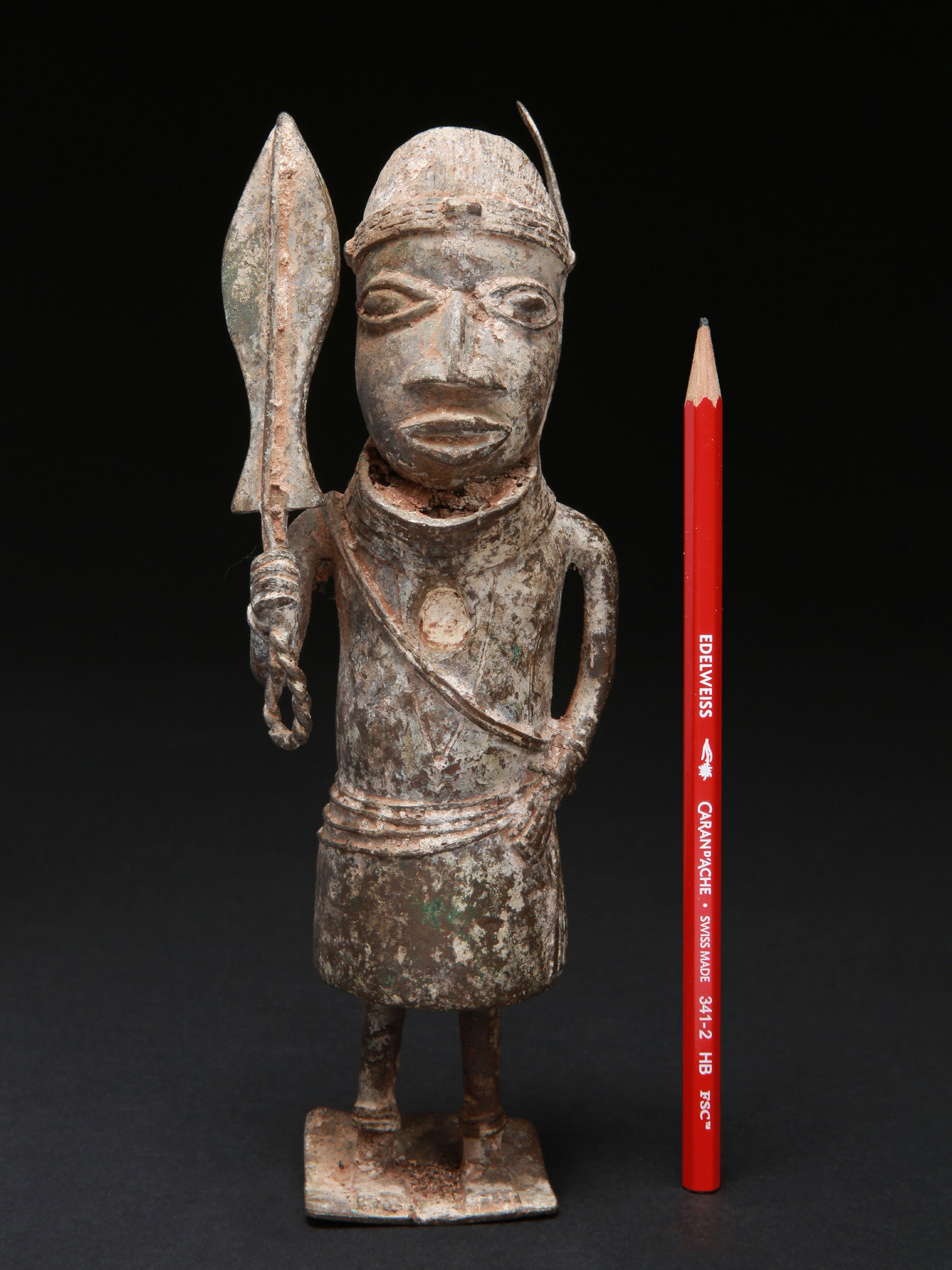 An Edo Commemorative Figure - 2
