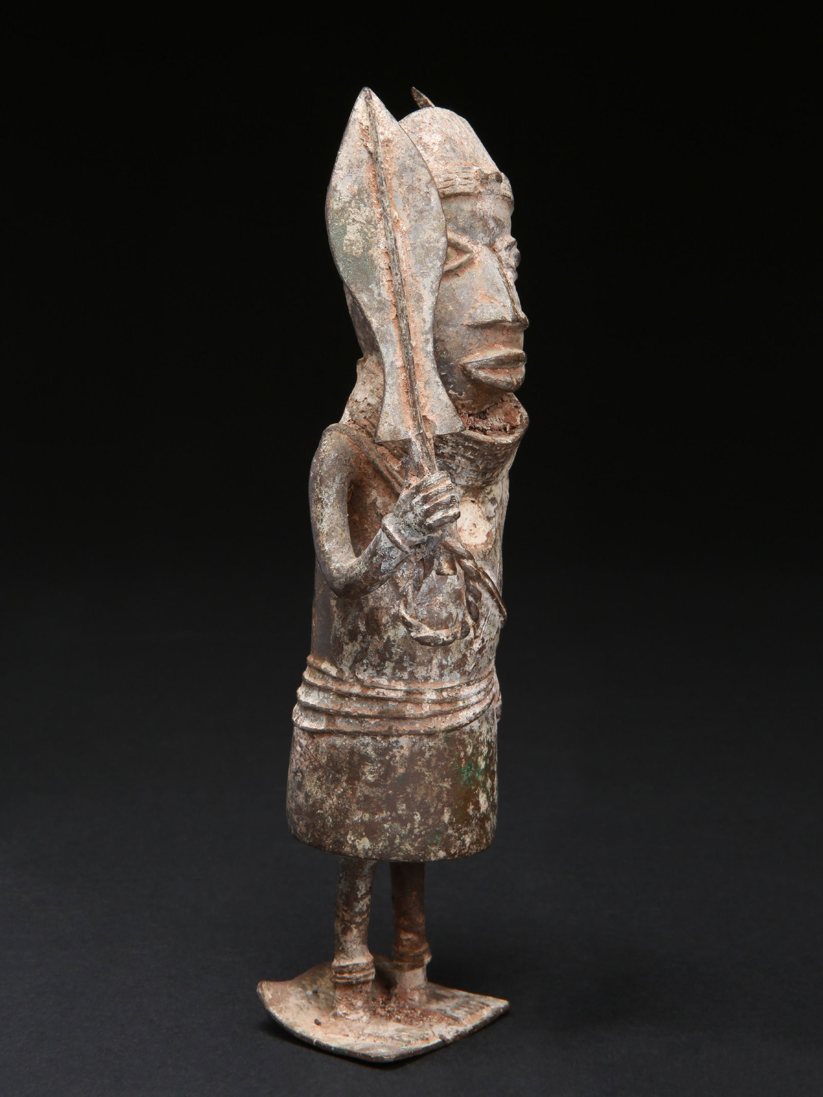 An Edo Commemorative Figure - 4