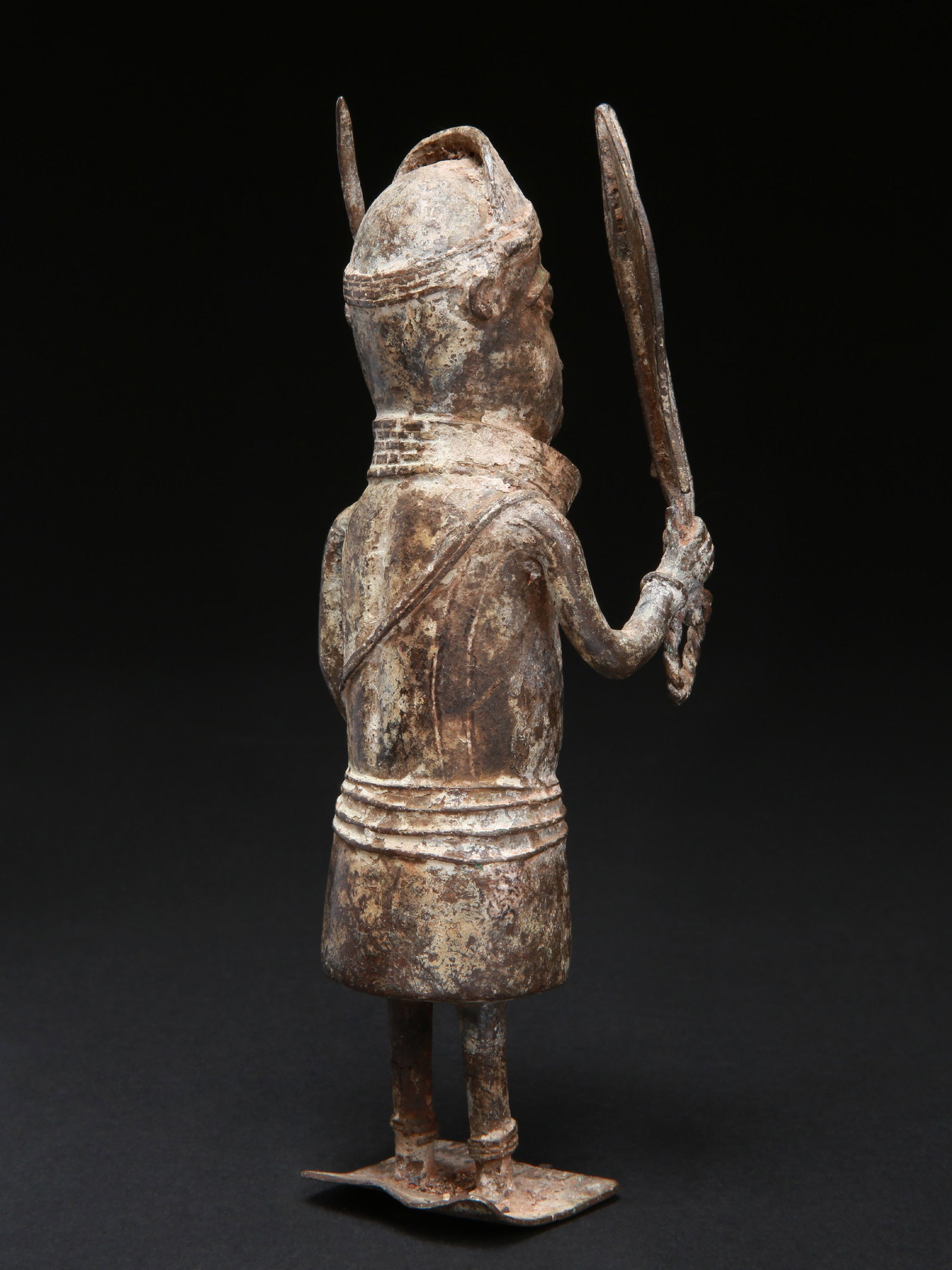 An Edo Commemorative Figure - 6