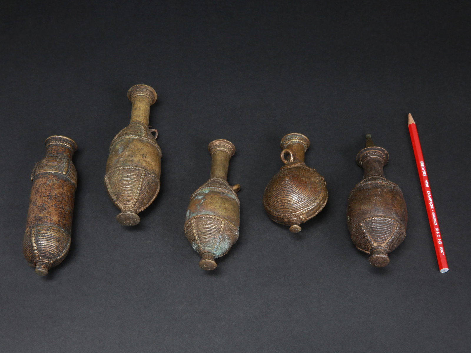 5 Kirdi Bottle-Shaped Snuff Containers - 2