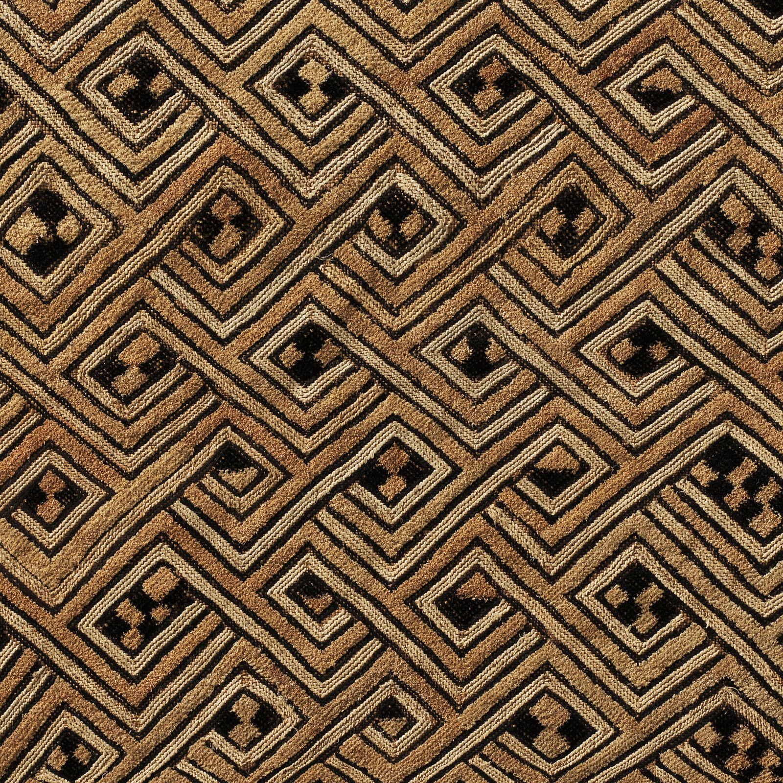 A Kuba Textile Prestige Panel and Currency, "mbal": Raphia-Plüschgewebe, "mbal" Kuba-Shoowa. DR Kongo Ohne Sockel / without base Raphia. B 58 cm. L 73 cm. Provenienz: Galerie Walu, Basel. Eine bemerkenswerte Ausnahmeerscheinung innerhalb der