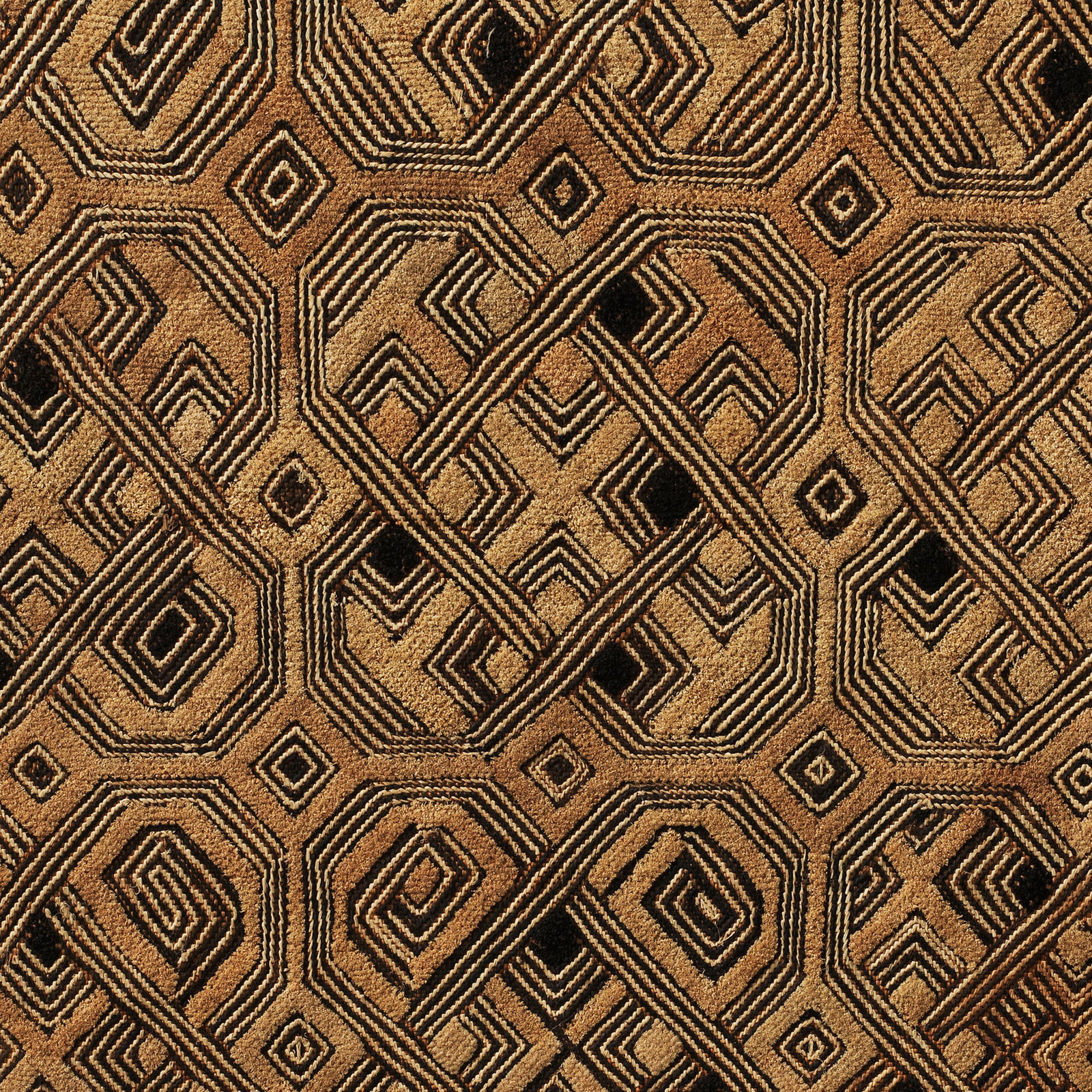 A Kuba Textile Prestige Panel and Currency, "mbal": Raphia-Plüschgewebe, "mbal" Kuba-Shoowa. DR Kongo Ohne Sockel / without base Raphia. B 59 cm. L 63 cm. Provenienz: Galerie Walu, Basel. Eine bemerkenswerte Ausnahmeerscheinung innerhalb der