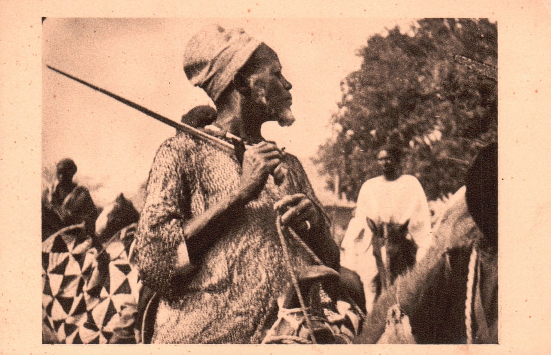 Postkarte, 43. Tchad: Postkarte, 43. Tchad CARTE POSTALE Afrique Equatoriale Française 43. - Tchad Chevalier Moyenageux Photographie René Moreau Edition R. Bègue, 9, Rue Cauchois - Paris CHF 10 / 20