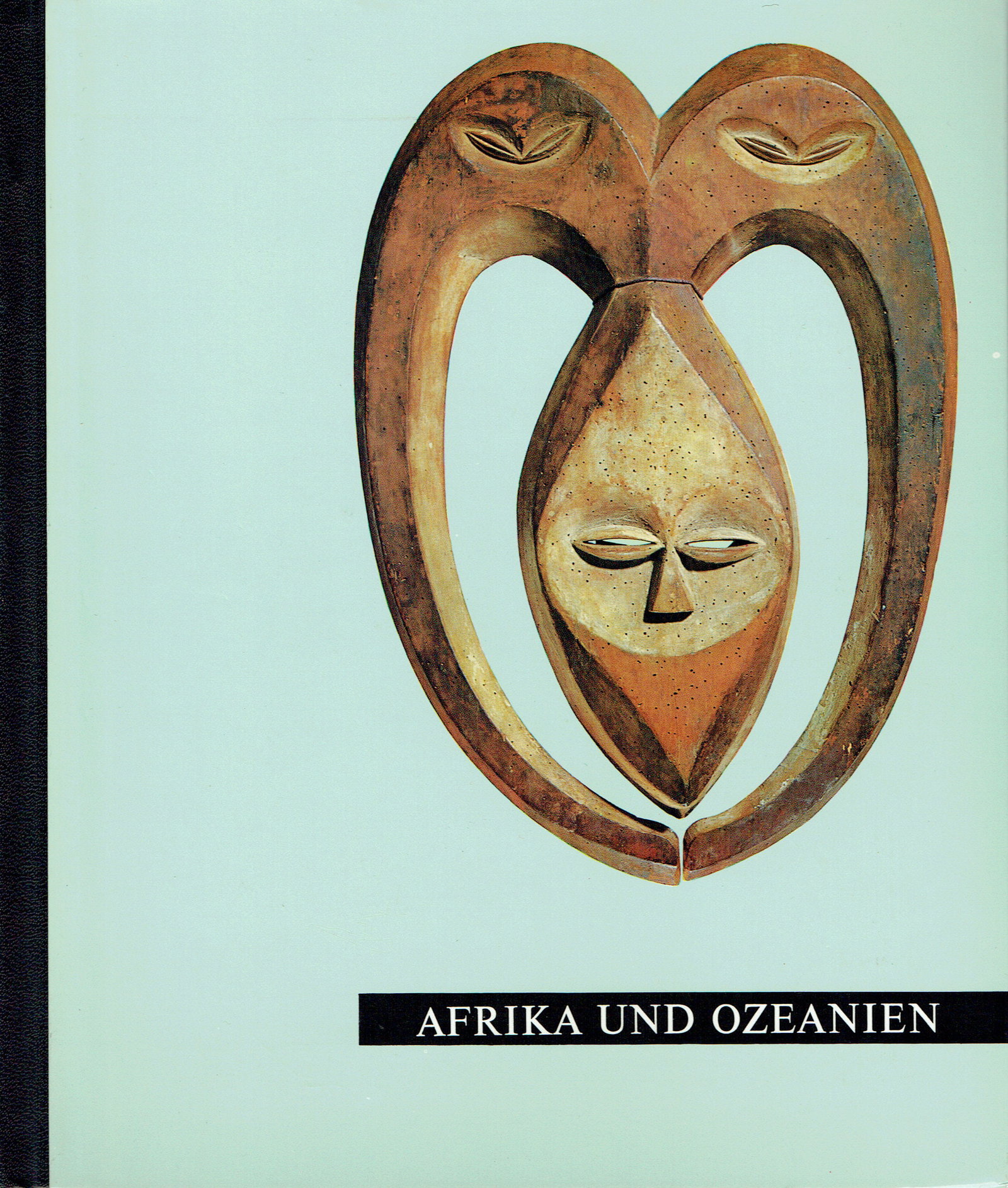Kunst im Bild. Afrika und Ozeanien: Kunst im Bild. Afrika und Ozeanien Trowell, Margaret / Nevermann, Hans Baden Baden: Holle Verlag (1967) German Text/Edition 264 pages Numerous illustrations Hardcover 23 x 19.5 cm. 1'053 g -----------