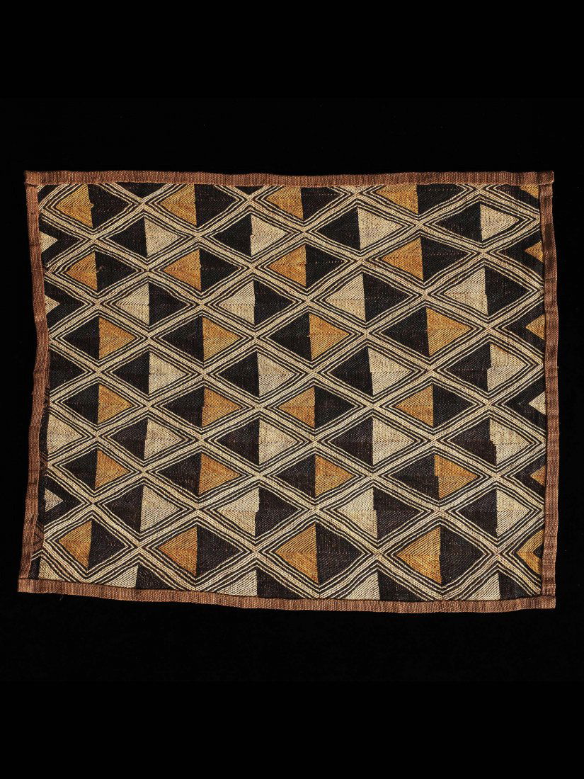 Raphia-Plueschgewebe (1 of 1)