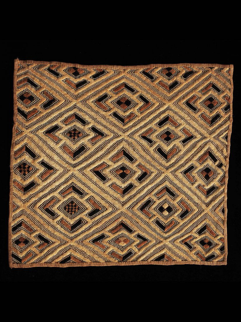 Raphia-Plueschgewebe (1 of 1)