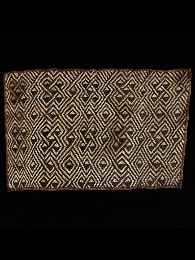 Raphia-Plueschgewebe (1 of 1)