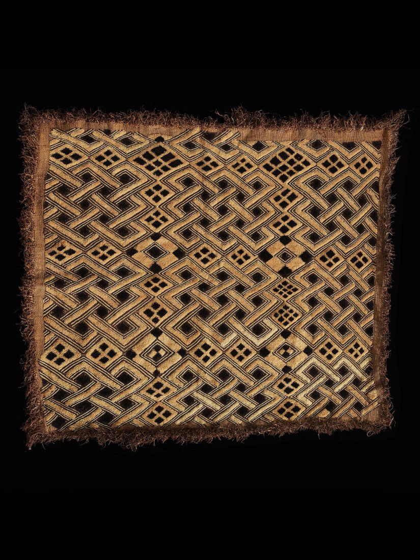 Raphia-Plueschgewebe (1 of 1)