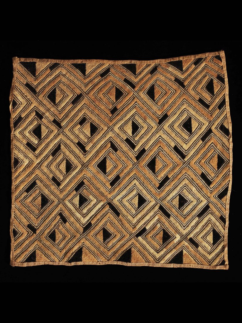 Raphia-Plueschgewebe (1 of 1)