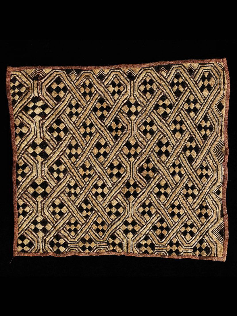 Raphia-Plueschgewebe (1 of 1)