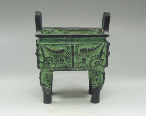 Chinese * DING * Bronze Crafted 4 Legs Incense Burner: Chinese * DING * Bronze Crafted 4 Legs Incense Burner Overlay cattle Engraved. size:(3.81x 2.20 x 2.87) inch