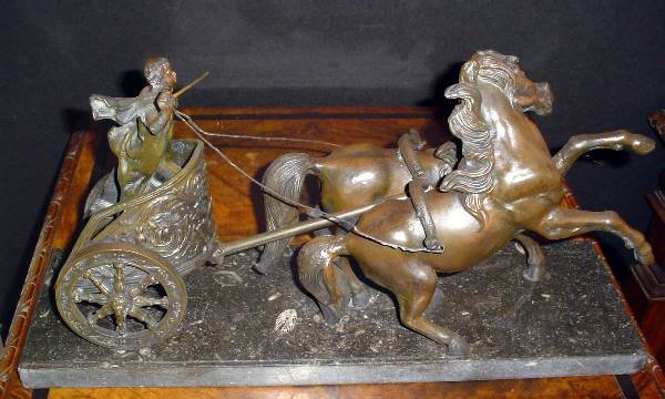 HORSE AND CHARIOT WITH ROMAN STATUE 13344 - 2