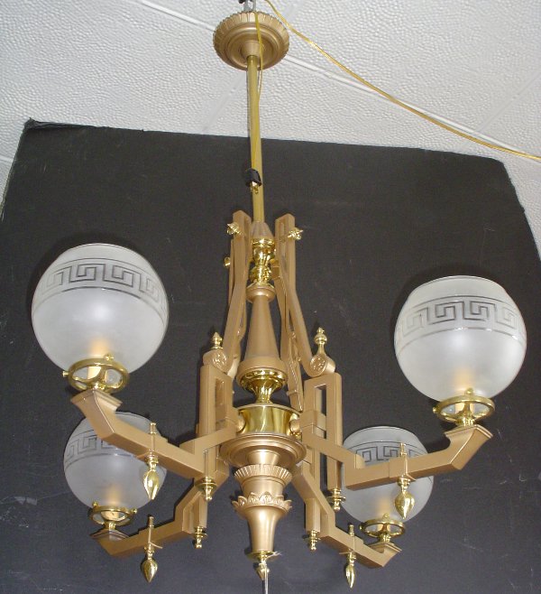 4 ARM RENAISSANCE GAS LIGHT W/ 2 5/8 SHADES 1154 - 2