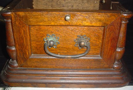 OAK GRAPHOPHONE FROM COLUMBIA RECORDS 3122 - 5