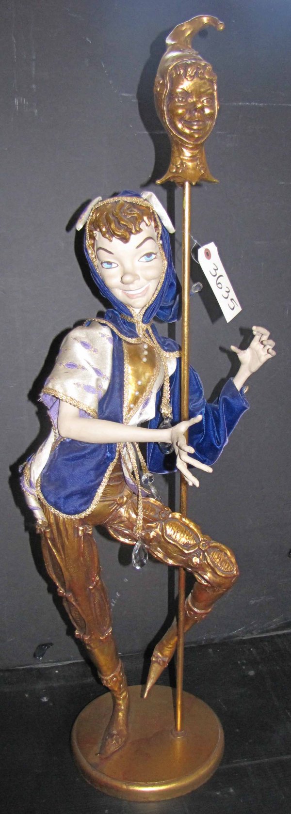 FESTIVE STATUE OF COURT JESTER W/ JEWELES 3635 - 2