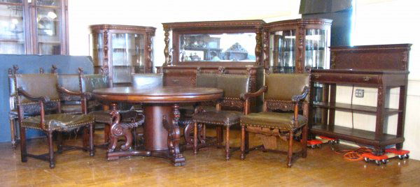 13 PC CVD OAK HORNER BROS. DINING ROOM SET 3466: Amazing rarely found quartered oak winged griffin 13 pc Horner Bros. Dining room suite consisting of a pair of matching china closets, sideboard, server, table with two leaves, two arm chairs and six