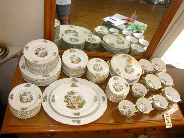 61 PC LIMOGE A BERNARD DINNER SERVICE SET (1647): 61 piece Limoge A Bernard "L-CIE" dinner service, including; oval platter, small oval plates, serving bowl, tureen w/ cover, 10 cream soup bowls with saucers, 8 dinner plates, 11 salad plates, 9 side 
