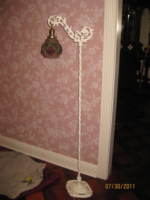 WHITE BRIDGE ARM WROUGHT IRON FLOOR LAMP 2253 - 4
