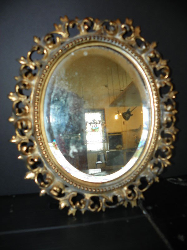 PIERCED OVAL BEVELED GLASS WALL MIRROR (4585)