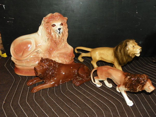 4 PORC LION STATUES W/ ROYAL DUX STAFFORDSHIRE 2289