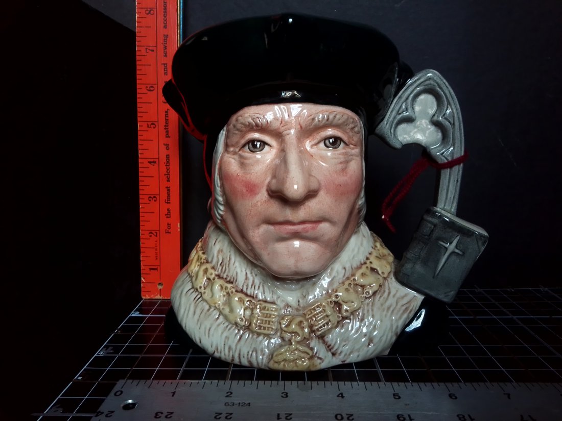 Royal Doulton Toby mug- Large 1987 Sir Thomas More: Royal Doulton Toby mug- Large 1987 Sir Thomas More