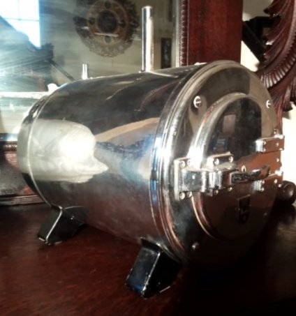 Mid-century modern Frigosteril Norelco North American Philips co. Sterilizer chromed & working: Mid-century modern Frigosteril Norelco North American Philips co. Sterilizer chromed & working.This is a really cool all original piece and in working condition. This is made of Chrome plated brass an