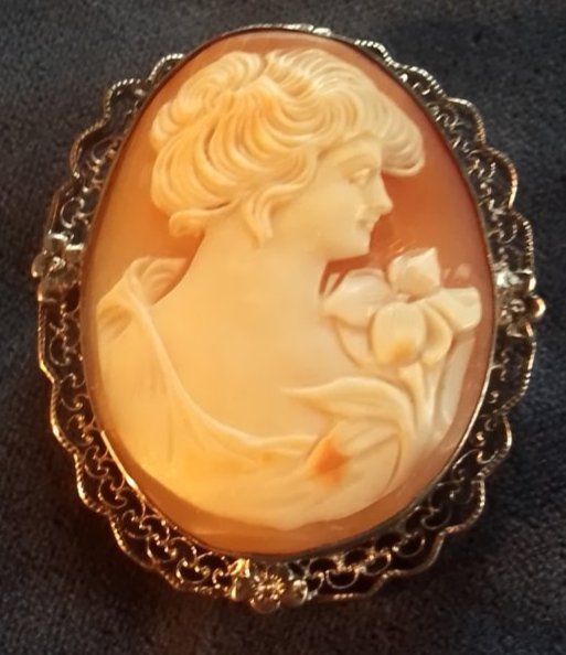 Victorian lady cameo pendant, brooch / pin intricate pierced filigree design, silver (1 of 10)