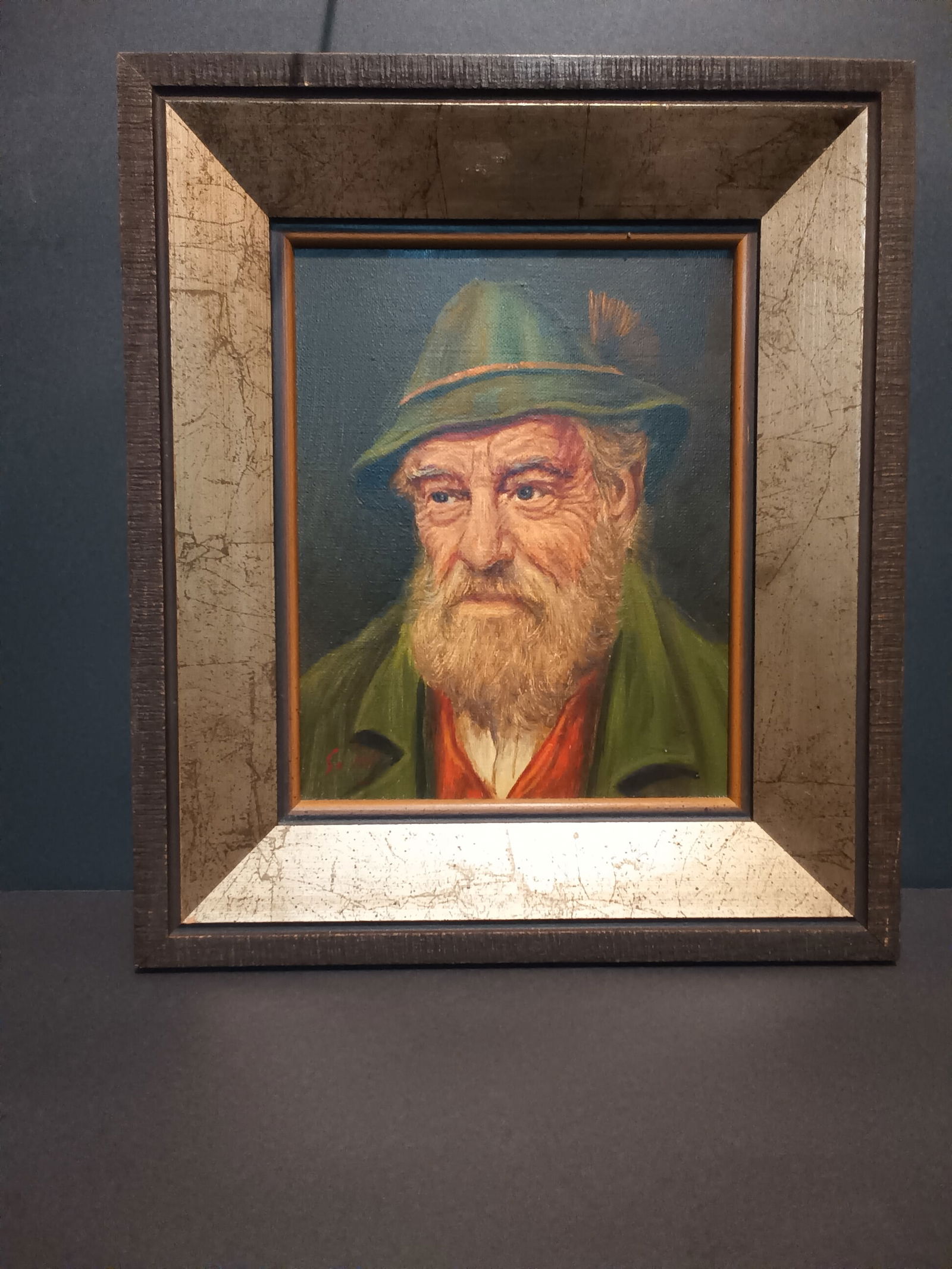 Oil on canvas framed Portrait of old man by G.. Van Pelt: Oil on canvas framed Portrait of old man by G.. Van Pelt. I was only able to figure out the artist name to a paper Which was on the back of it. I am uncertain as to if this is an original oil painting