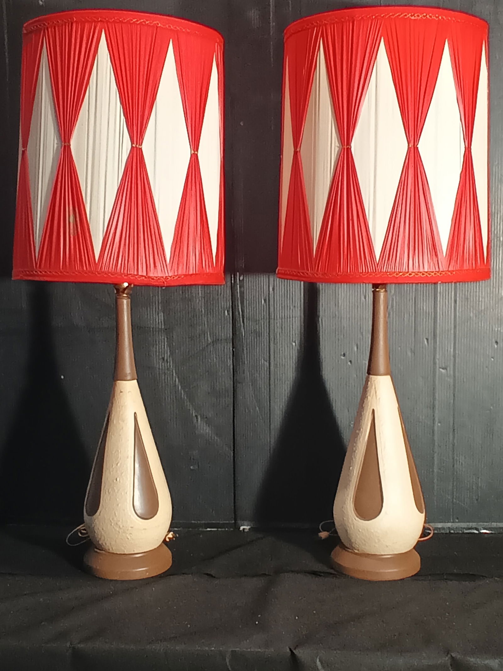 Pair of MCM tall Table lamps with Red & White shades, ceramic bases (1 of 7)