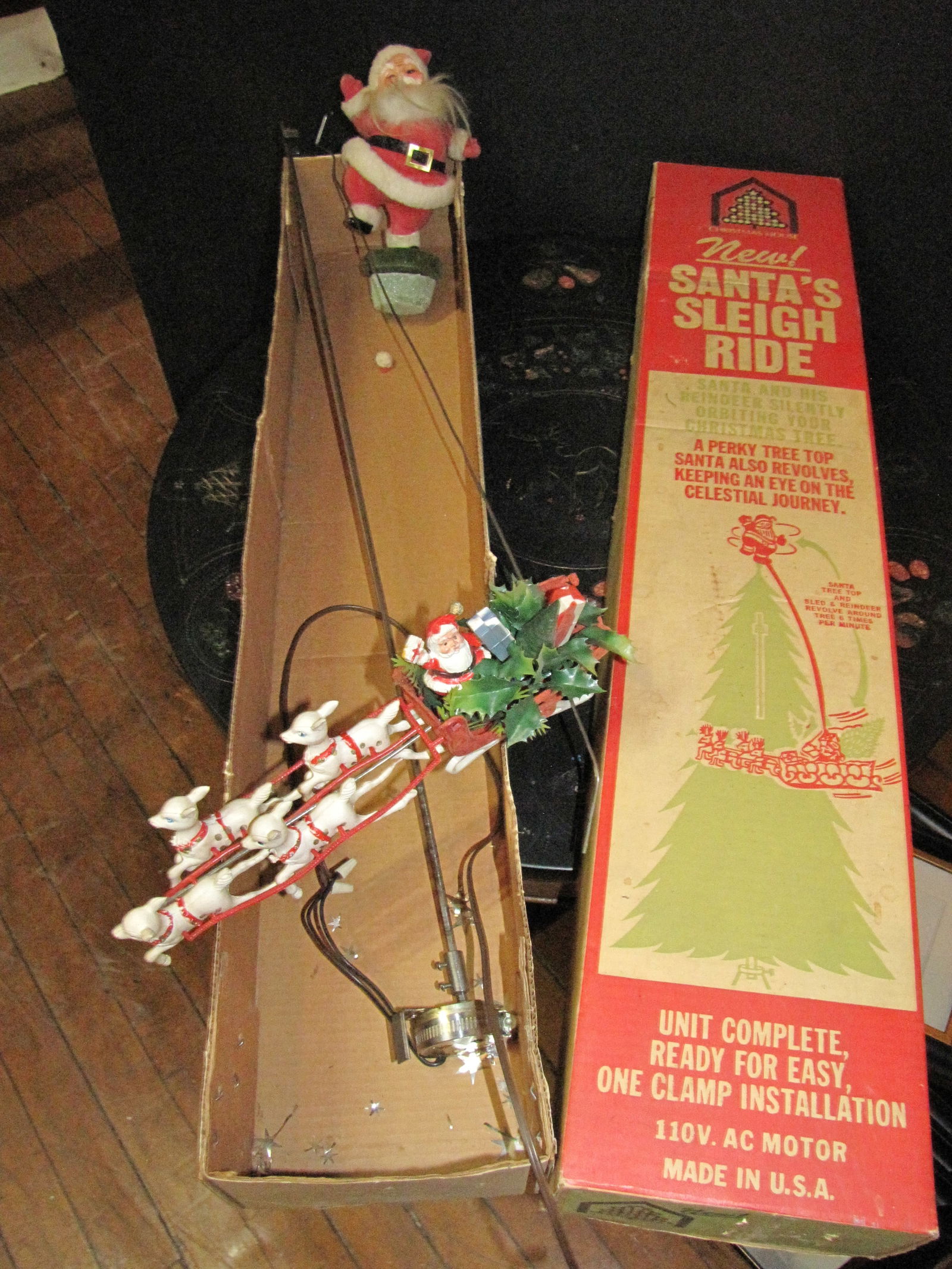 Vintage Mechanical Tree Orbiting Santa's Sleigh Ride by Christmas House in original box (1 of 13)