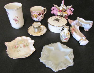 MISC LOT OF 10 PORCELAIN PCS AND 1 GLASS PIECE 5528: Lot of 10 miscellaneous pink porcelain piece and 1 single glass dish.