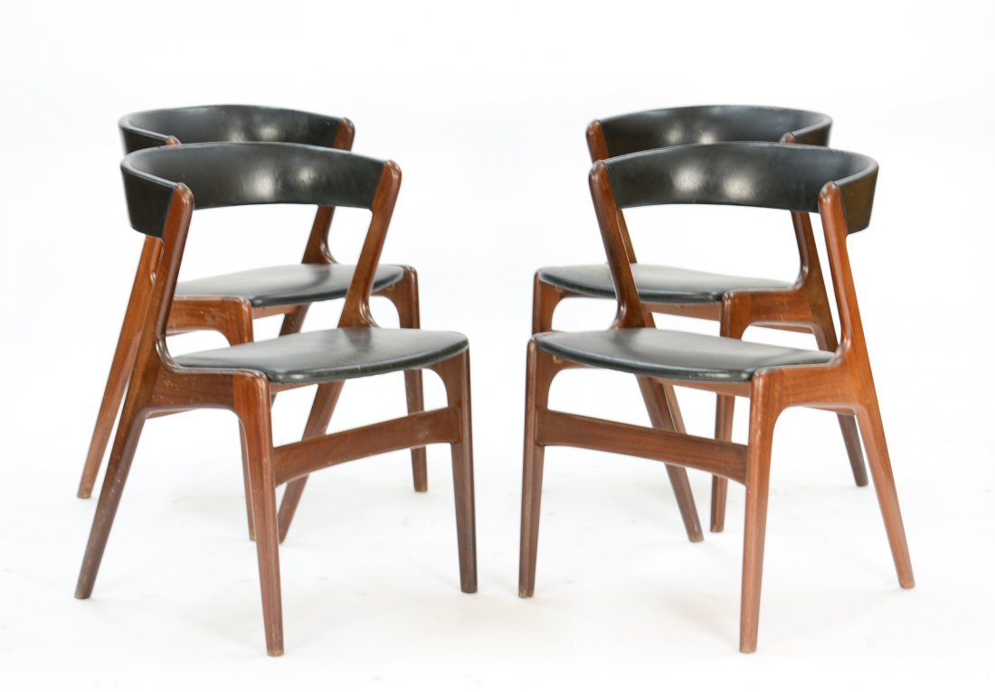 Set of 4 Teak  Chairs in the manner of Kai Kristiansen (1 of 4)