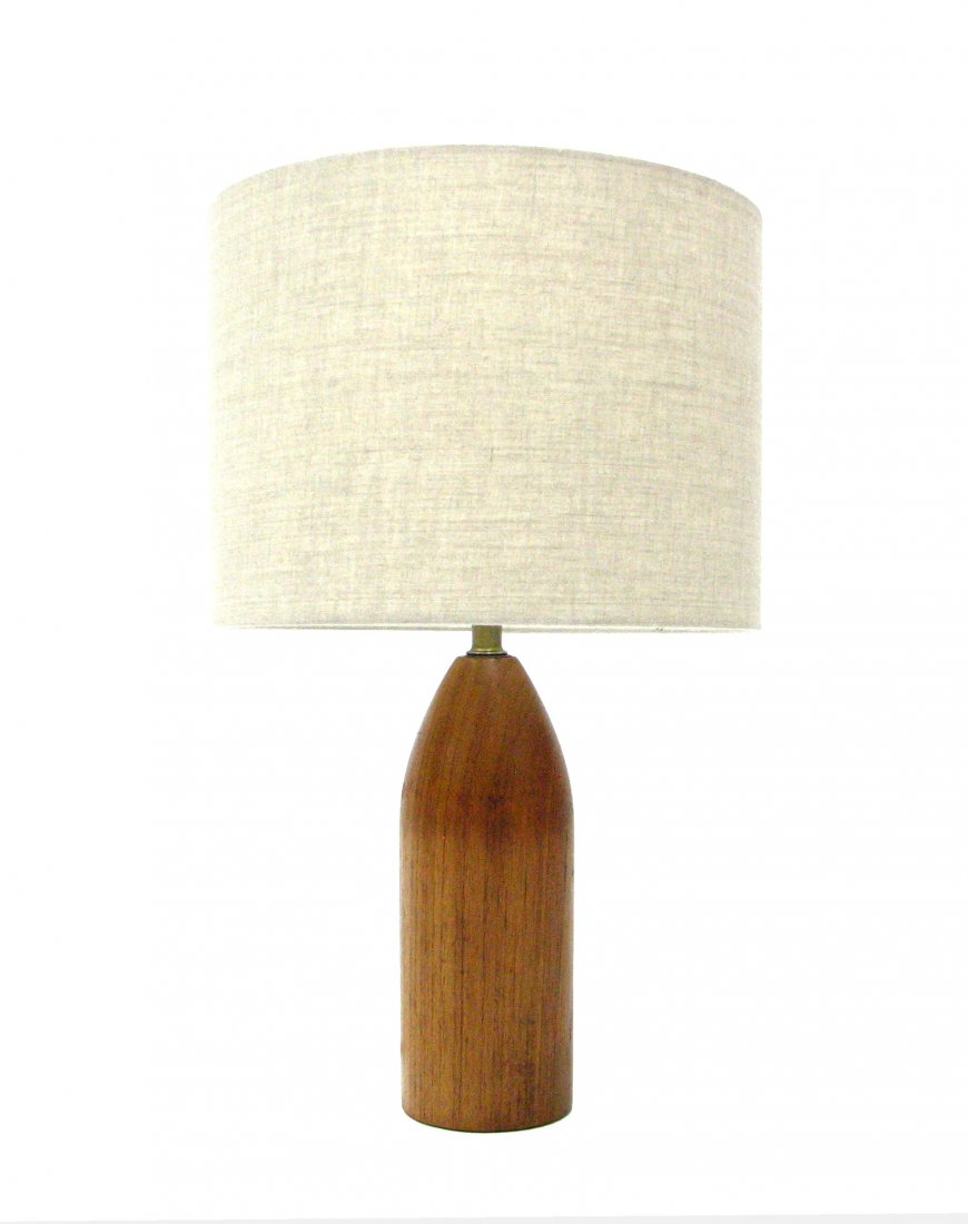 Gordon & Jane Martz Teak Lamp for Marshall Studios: This item is located in Denver, CO. Must be picked up in Denver, CO. An iconically understated teak lamp attributed to Gordon and Jane Martz and their Marshall Studios. This little beauty has aged bea