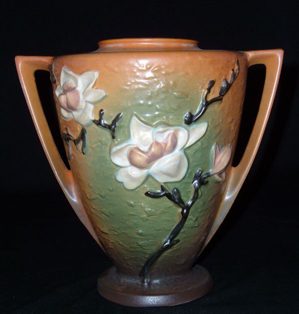 20 Roseville 94 9 Brown Magnolia Vase May 19 2007 Defina